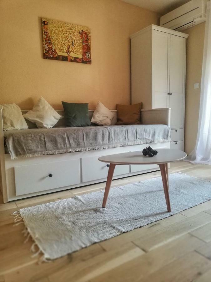 Apartman Matan, Postira Exterior photo